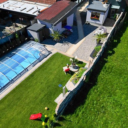 Pension Zur Krone Martinfeld Esterno foto