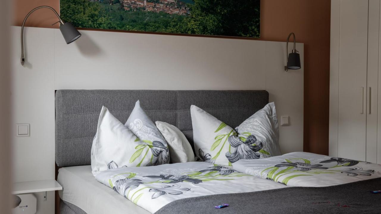 Pension Zur Krone Martinfeld Esterno foto