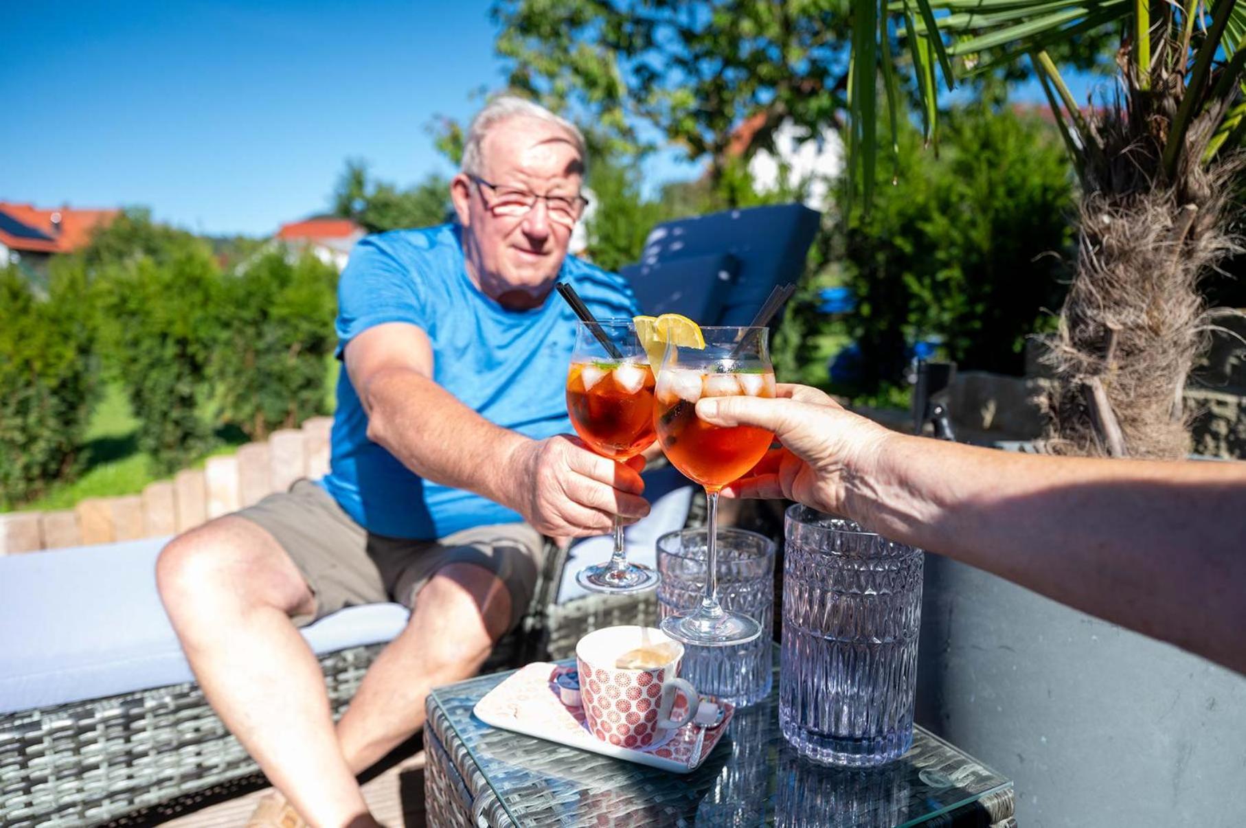 Pension Zur Krone Martinfeld Esterno foto